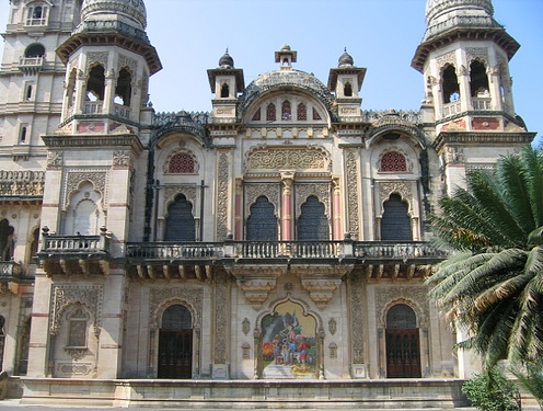 File:Baroda Palace, Baroda.jpg