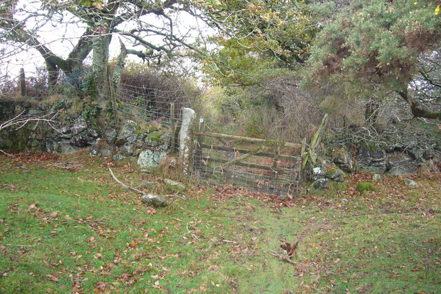 File:Bottle Hill Gate - geograph.org.uk - 617495.jpg