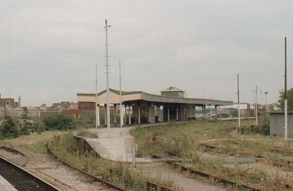 File:Cardiff Riverside railway station.jpg