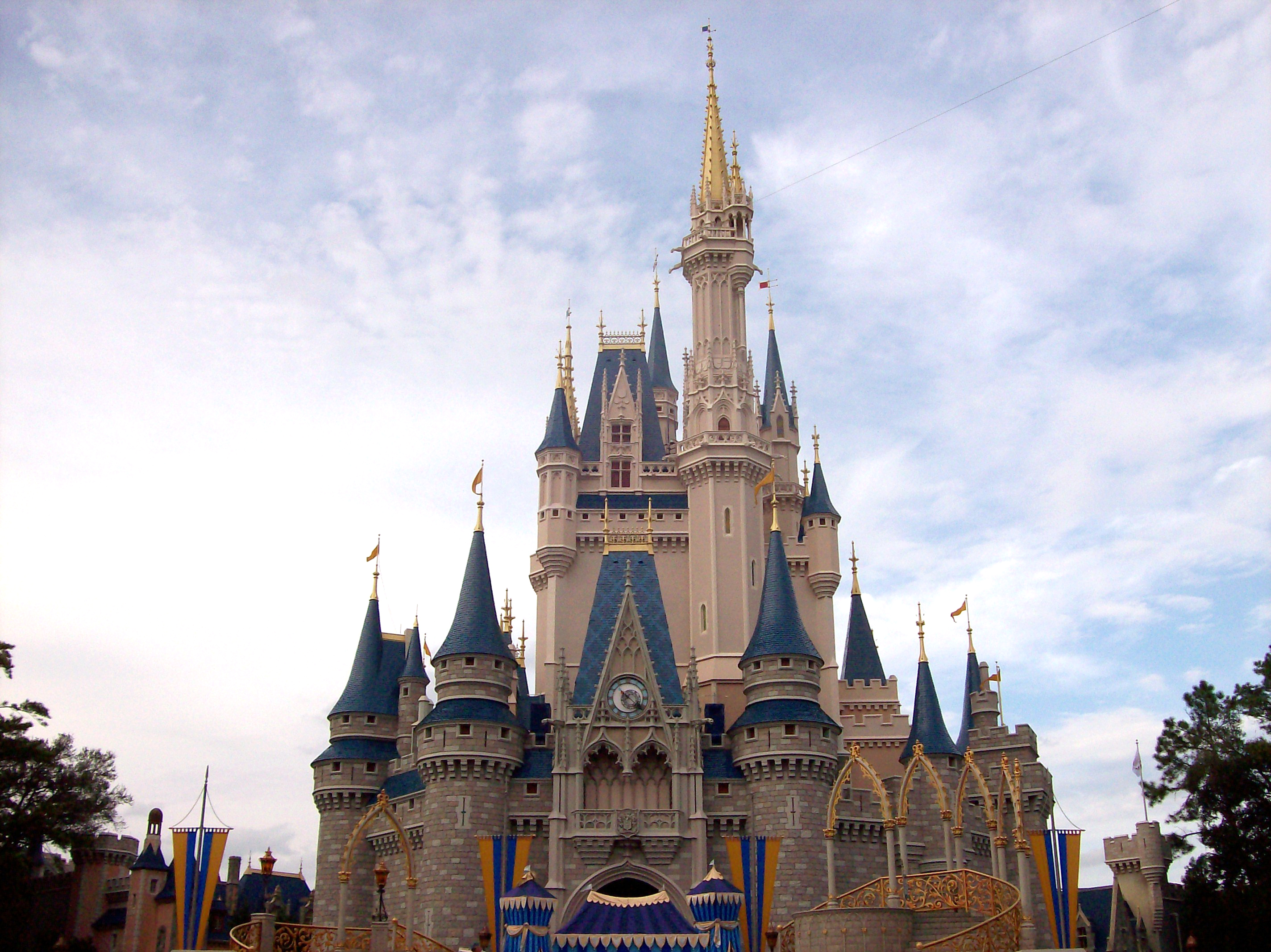 Archivo:Cinderella Castle @ Magic Kingdom.jpg - Wikipedia, la ...