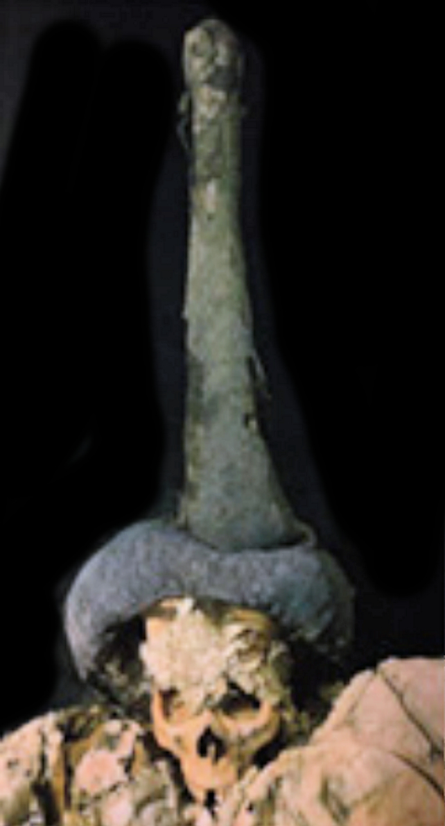 Cone-shaped_high-peaked_hat%2C_Subeshi_cemetery.jpg