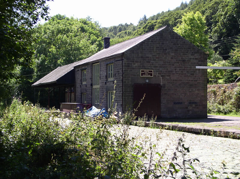 File:Cromford Canal Wharf.jpg