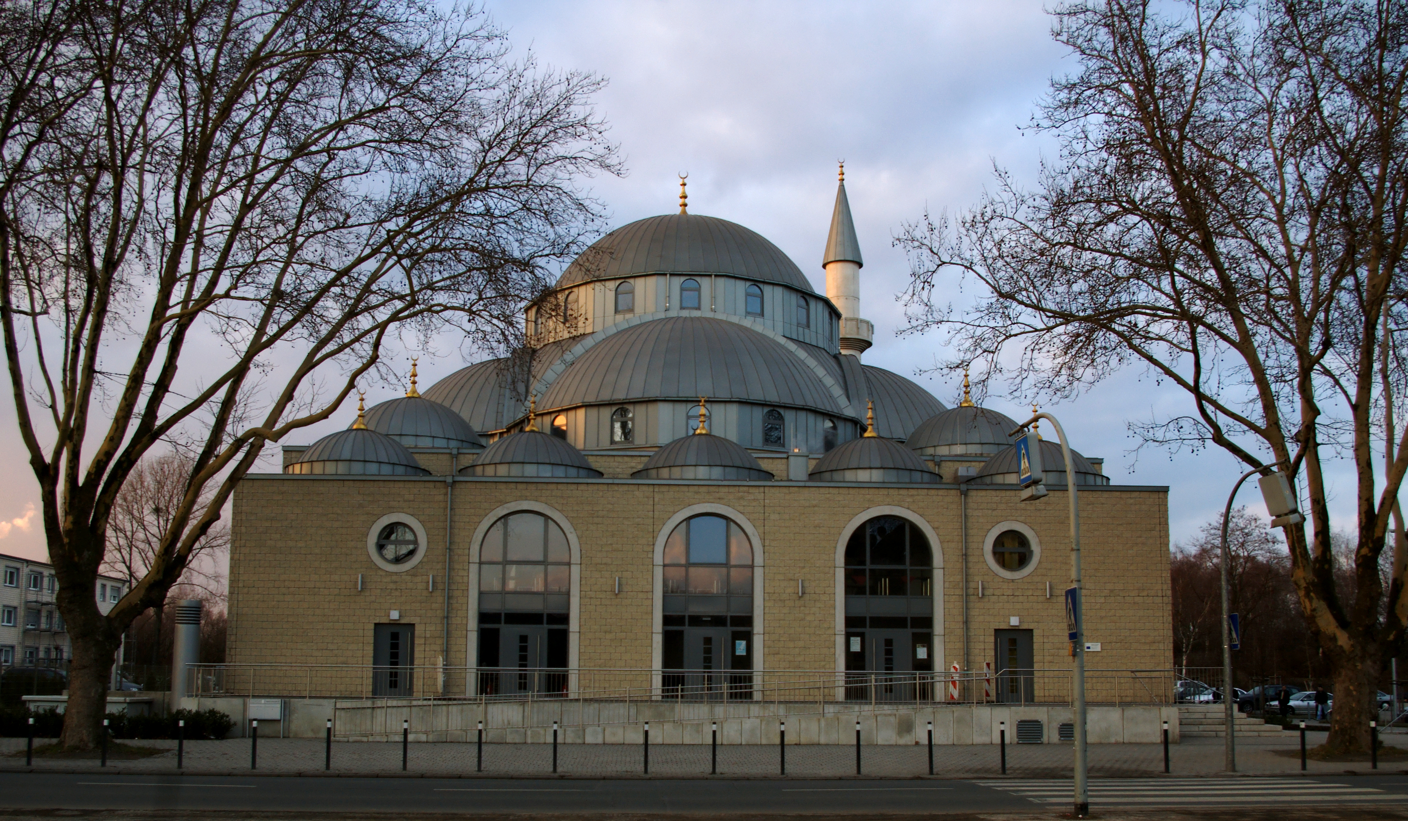 File Ditib Merkez Moschee Duisburg Imgp0009 Jpg Wikimedia Commons