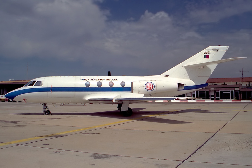 Dassault_Falcon_20C,_Portugal_-_Air_Force_JP6199712.jpg
