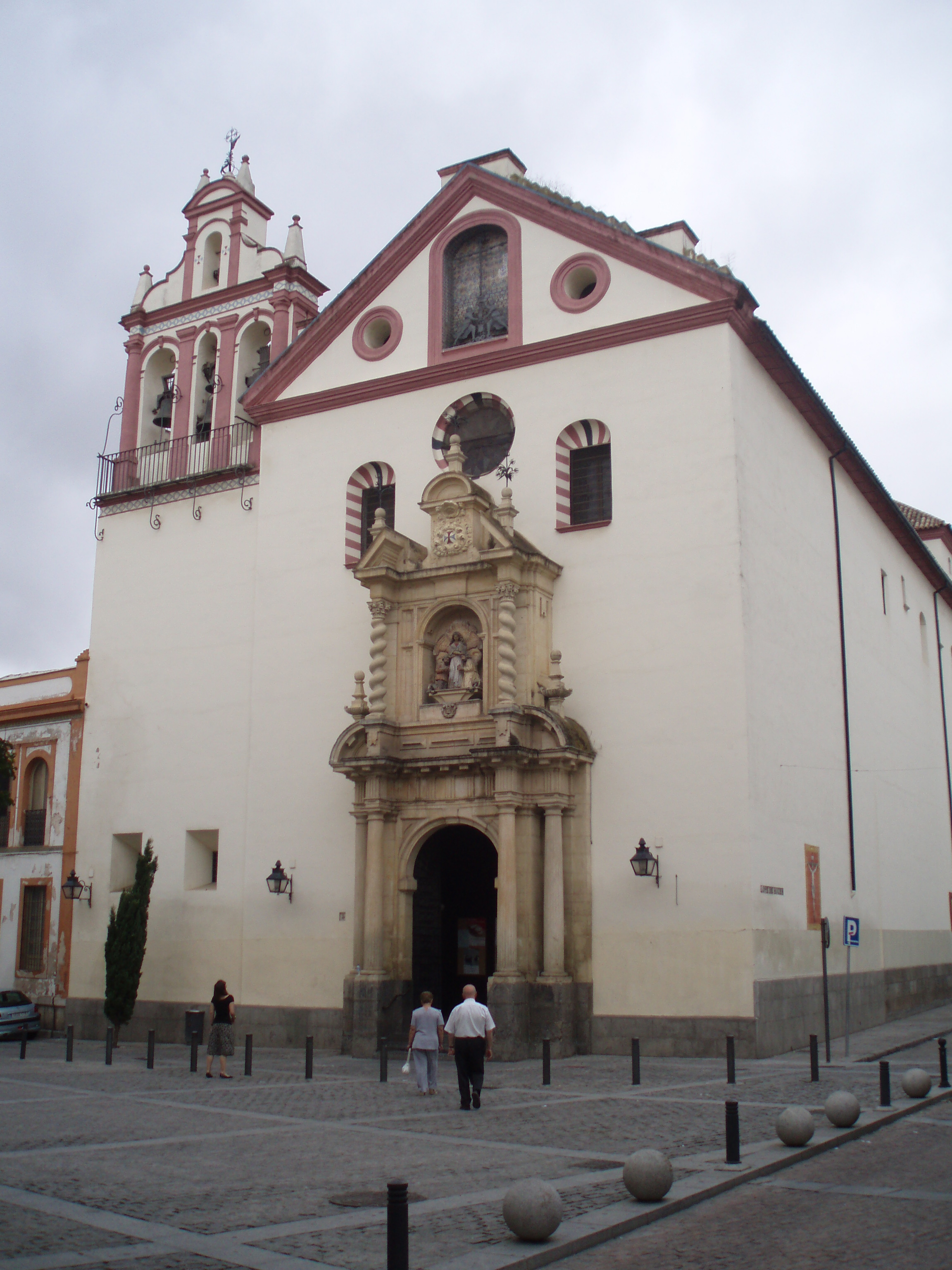 La aldea gala de Criteria y la sagrada trinidad de La Caixa