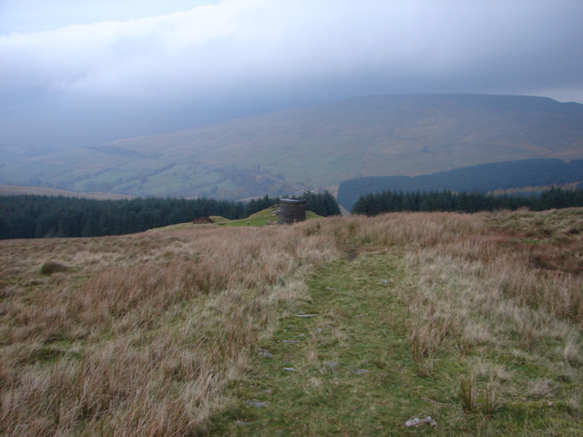 File:Footpath across Blea Moor - geograph.org.uk - 275801.jpg