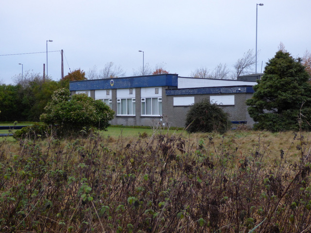 Picture of Inkerman Bowling Club courtesy of Wikimedia Commons contributors - click for full credit