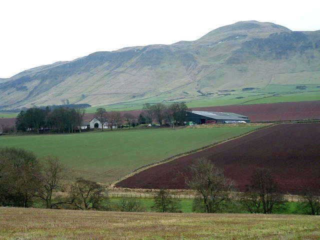 File:Lacesston Farm - geograph.org.uk - 355236.jpg