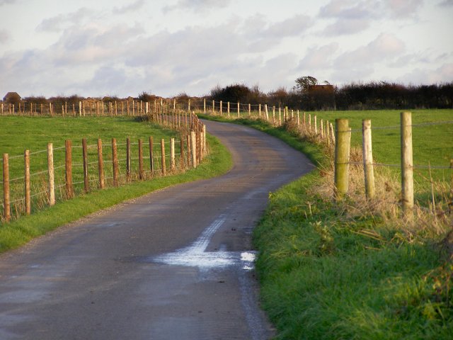 File:Lane to South Down car park - geograph.org.uk - 267038.jpg