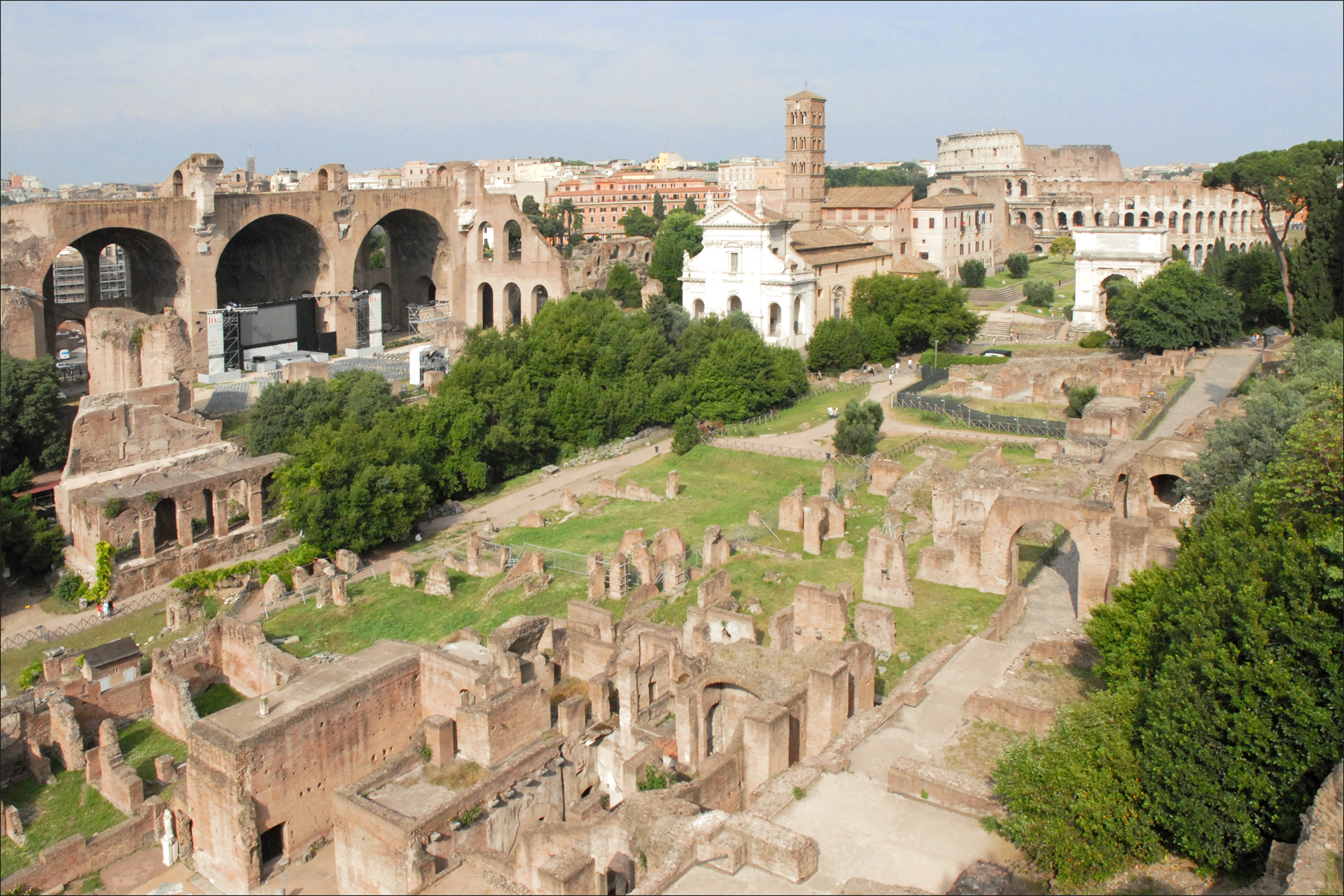 File:Le Forum Romain (Rome) (5981353320).jpg - Wikimedia Commons