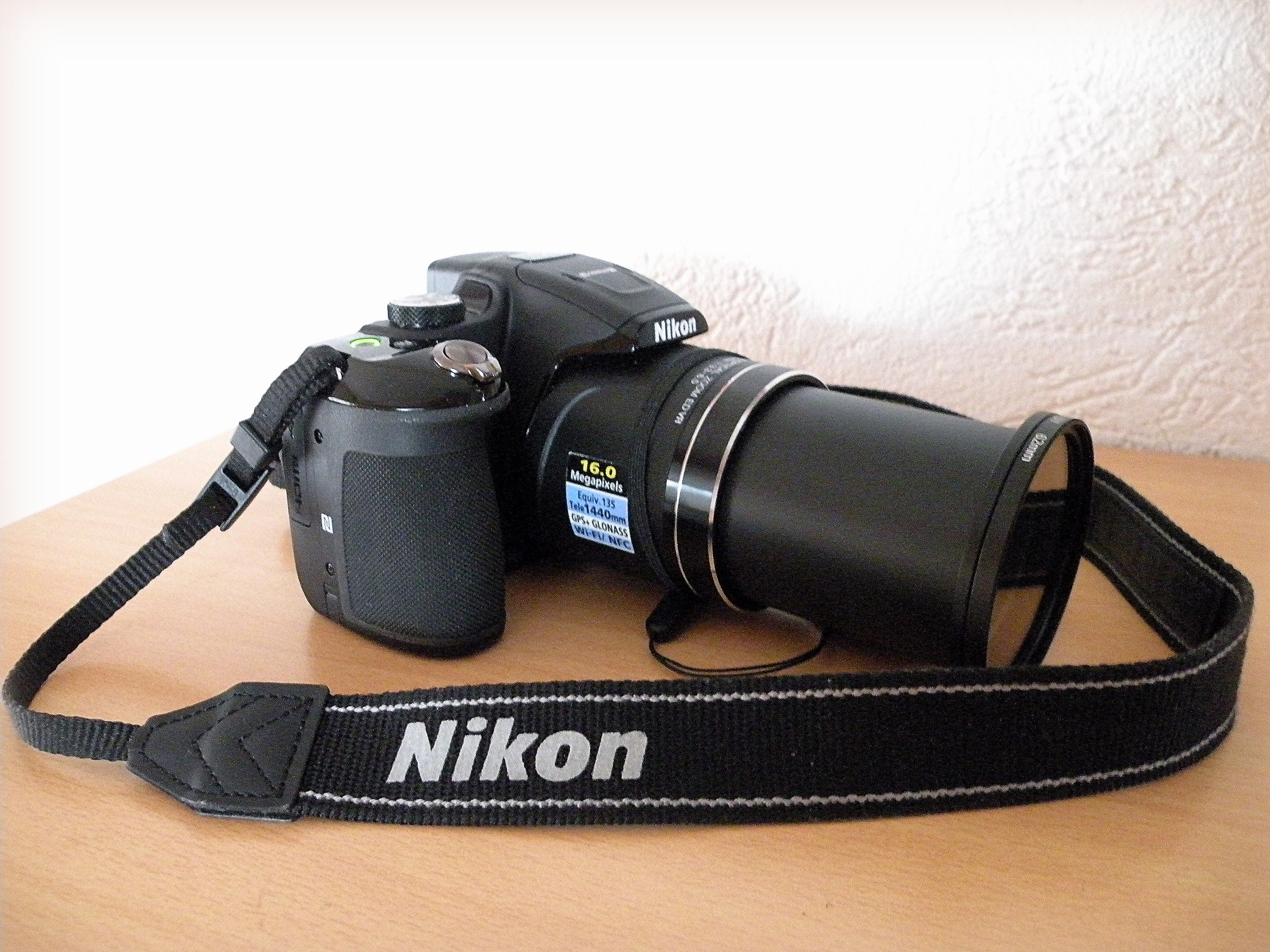 File:Nikon-Coolpix P610-C.jpg - Wikimedia Commons