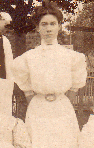 File:Nora M. Finn (1866-1898) circa 1895.png