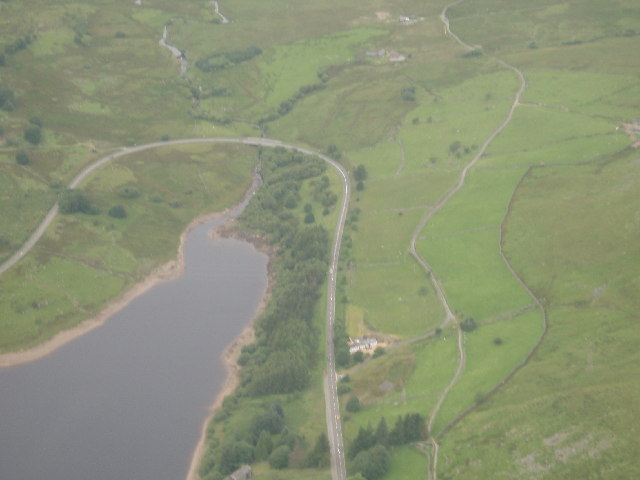 File:Northernmost point of Llyn Celyn reservoir - geograph.org.uk - 79105.jpg