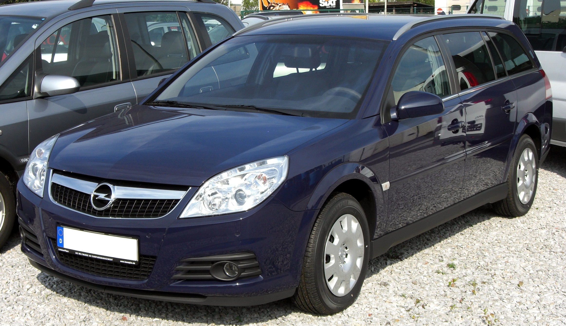 File Opel Vectra Caravan Facelift Front 1 Jpg Wikimedia Commons