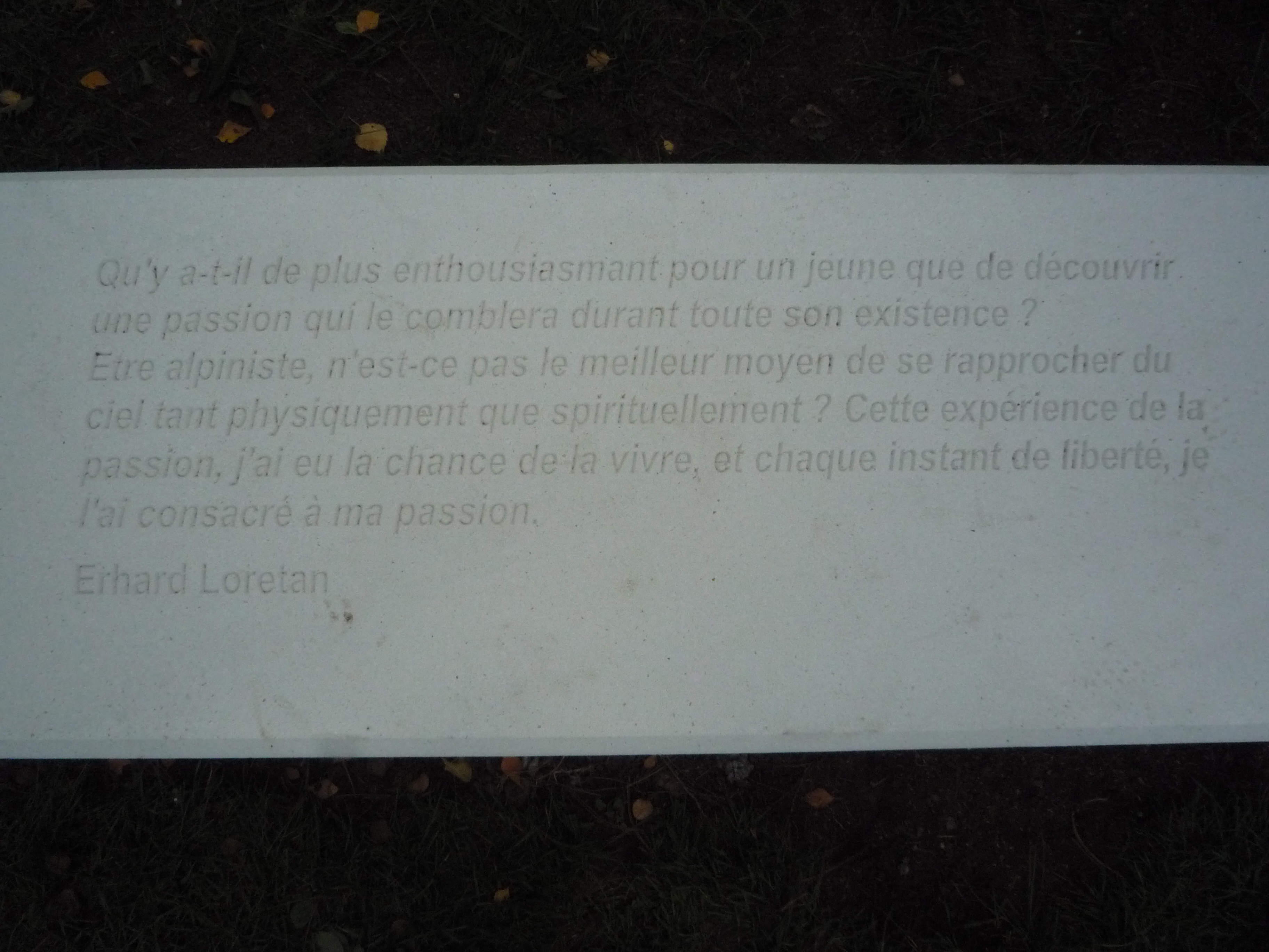 Fichier Parc Erhard Loretan Citation Jpg Wikipedia