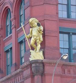 File:Puck Building Houston.jpg