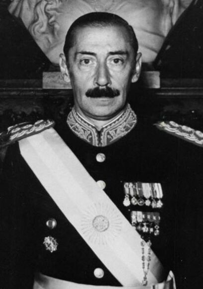 File:Retrato Oficial Jorge Rafael Videla 1976 (cropped)2.jpg