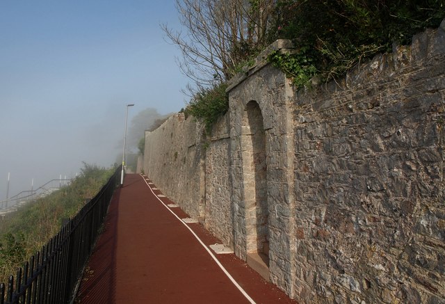 Rock Walk, Torquay - geograph.org.uk - 2632994