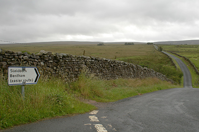 File:Silly Lane at the junction with Craggs Lane - geograph.org.uk - 879125.jpg