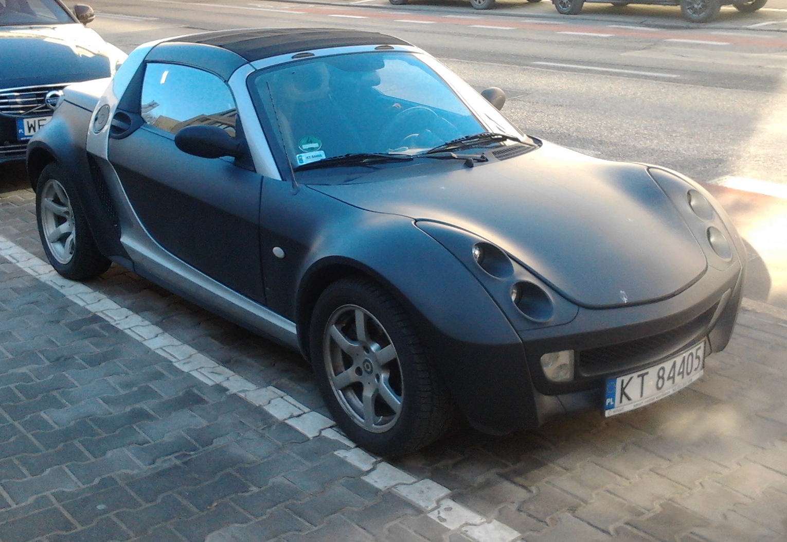 Smart spor. Мазда смарт родстер. Смарт родстер жесткая крыша. Smart Roadster салон. Смарт родстер кондиционер.