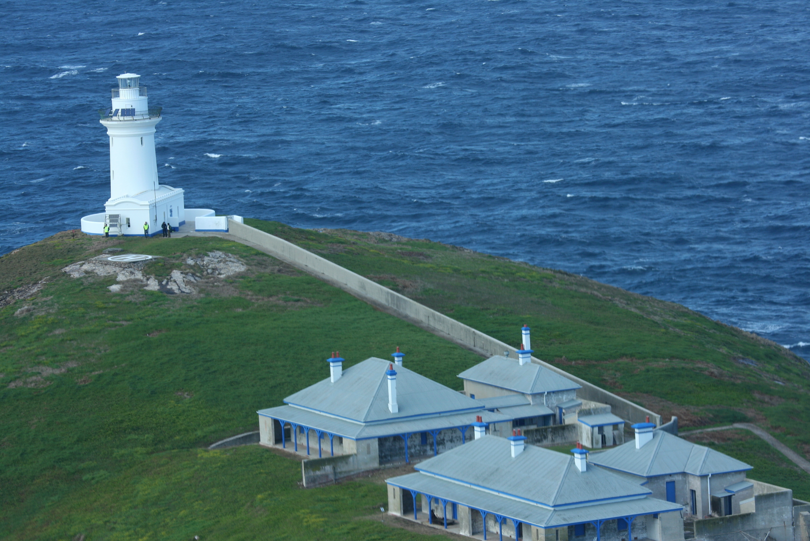 snake island lighthouse