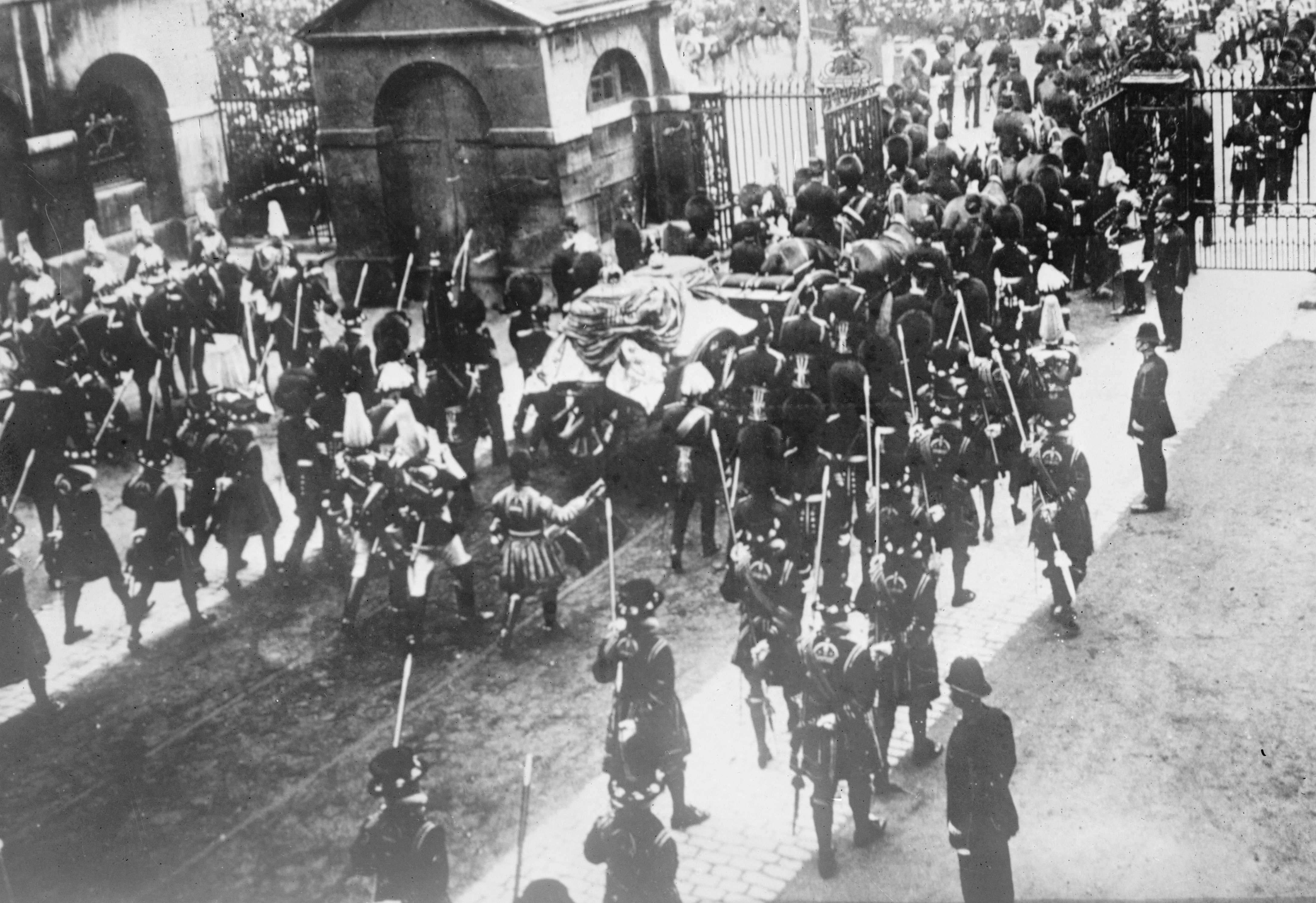 File The Funeral Procession Of His Late Majesty King Edward Vii