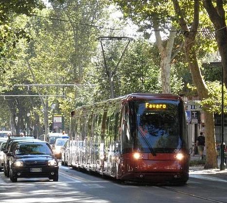 File:Tram mestre trnslohr pre esercizio.jpg