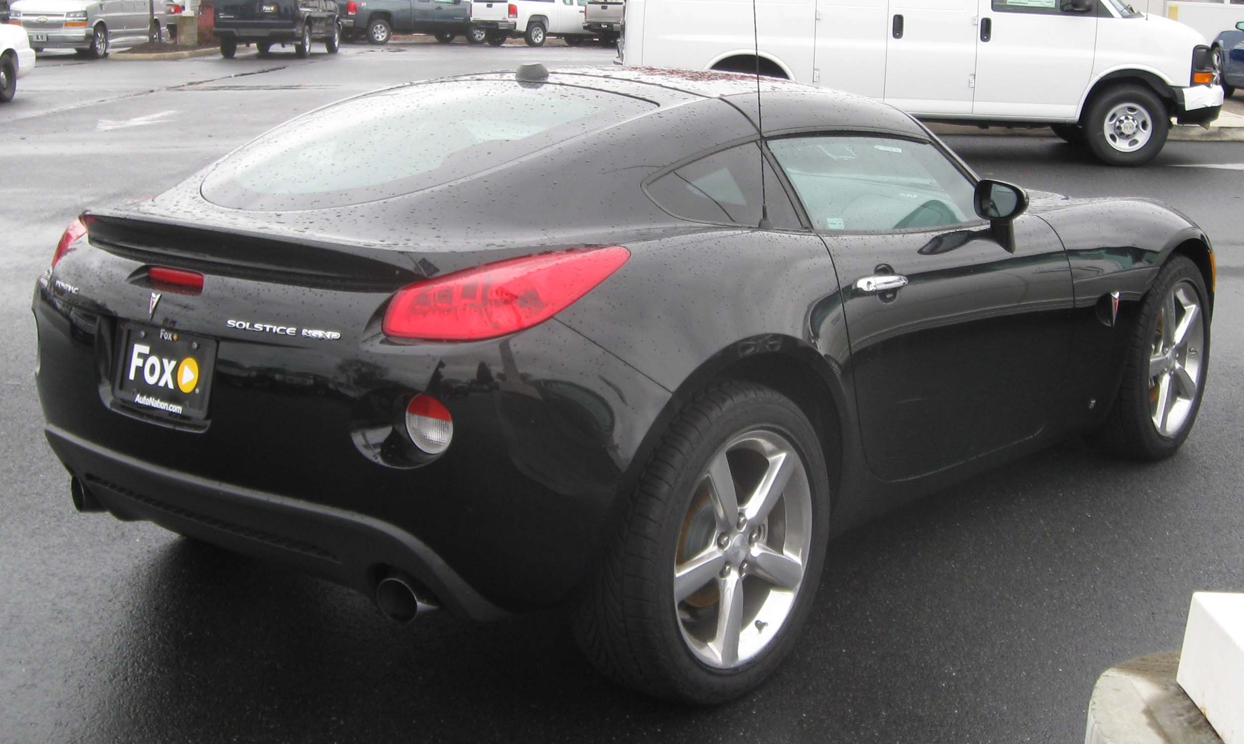 http://upload.wikimedia.org/wikipedia/commons/c/ce/2009_Pontiac_Solstice_GXP_coupe_rear_--_11-13-2009.jpg