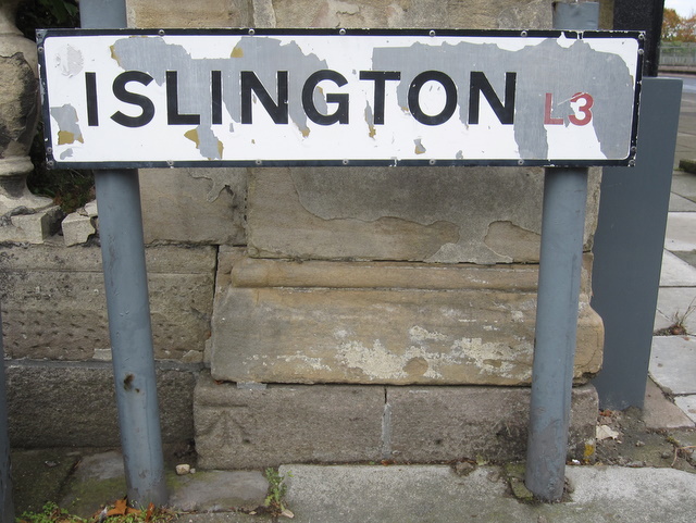 File:Bench mark in Islington - geograph.org.uk - 1640706.jpg