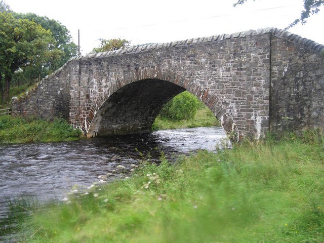 File:Bridge over the Yarrow Water - geograph.org.uk - 1455838.jpg