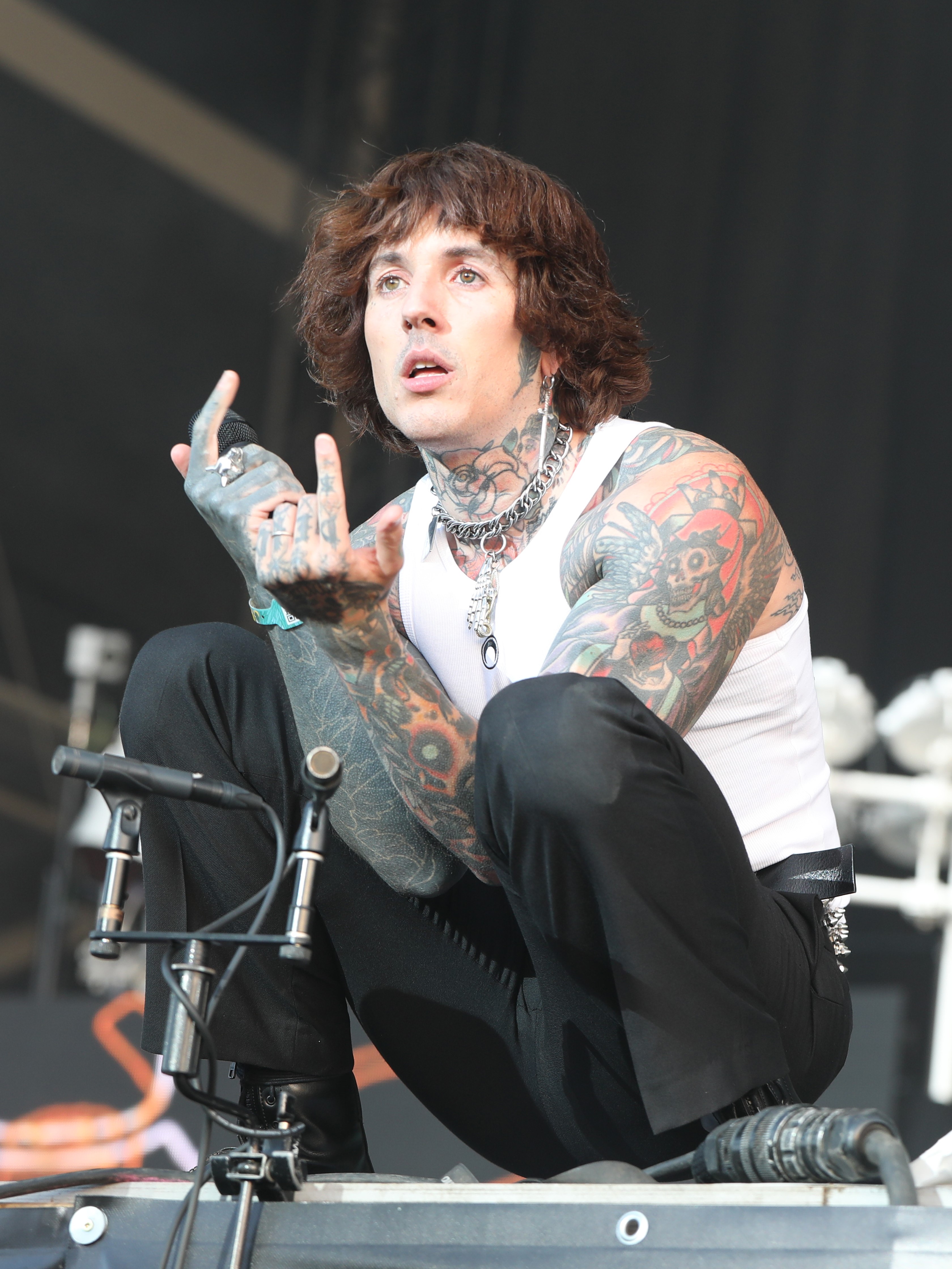 oliver sykes tour
