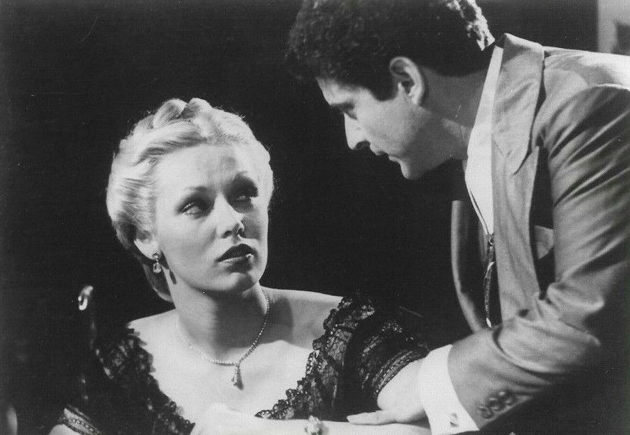 Pesci con [[Cathy Moriarty