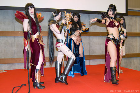 File:Elfes noires (cosplay).jpg