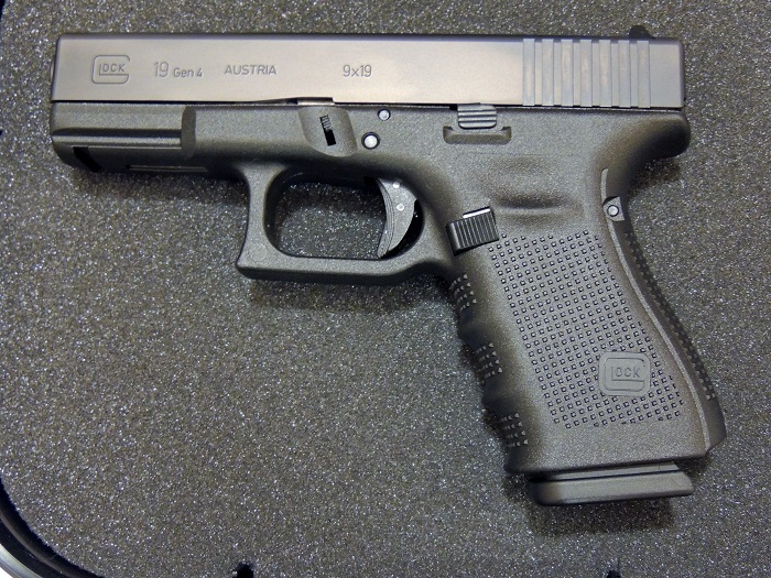 File:Glock 19 Judiciária.jpg