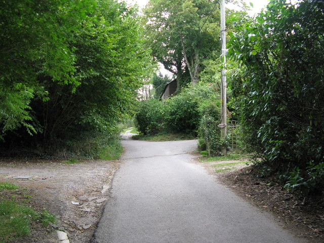 File:High Weald Landscape Trail north of Staplefield - geograph.org.uk - 1469601.jpg