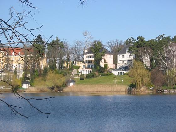 File:Hundekehlesee1.jpg