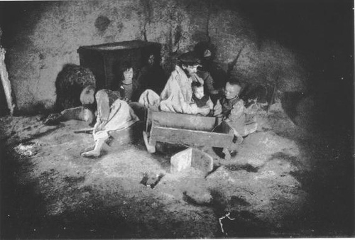 File:Irish family from Carraroe, County Galway, during the Famine.jpg
