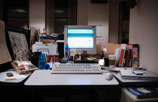 File:Journalist desk.jpg