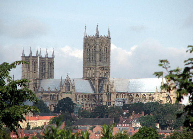File:Lincoln Cathedral from the south east - geograph.org.uk - 1425831.jpg