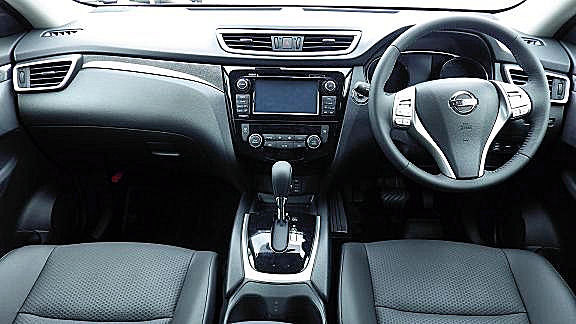 File:Nissan X-TRAIL 20X (DBA-T32) interior.jpg - Wikimedia Commons