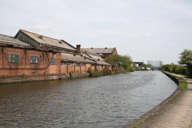 File:Paddington Arm, Grand Union Canal - geograph.org.uk - 787929.jpg