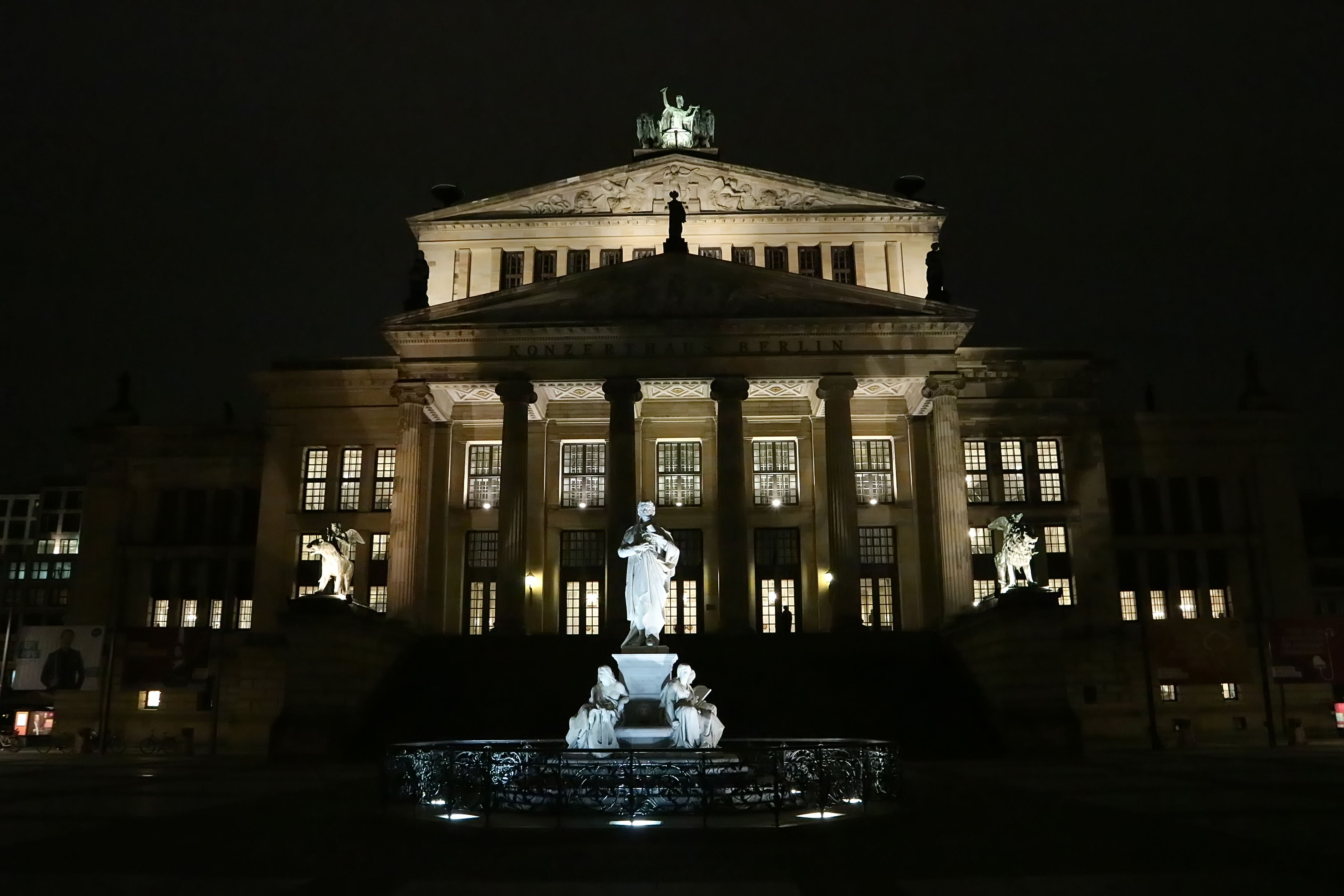 Театры берлина. Schauspielhaus.