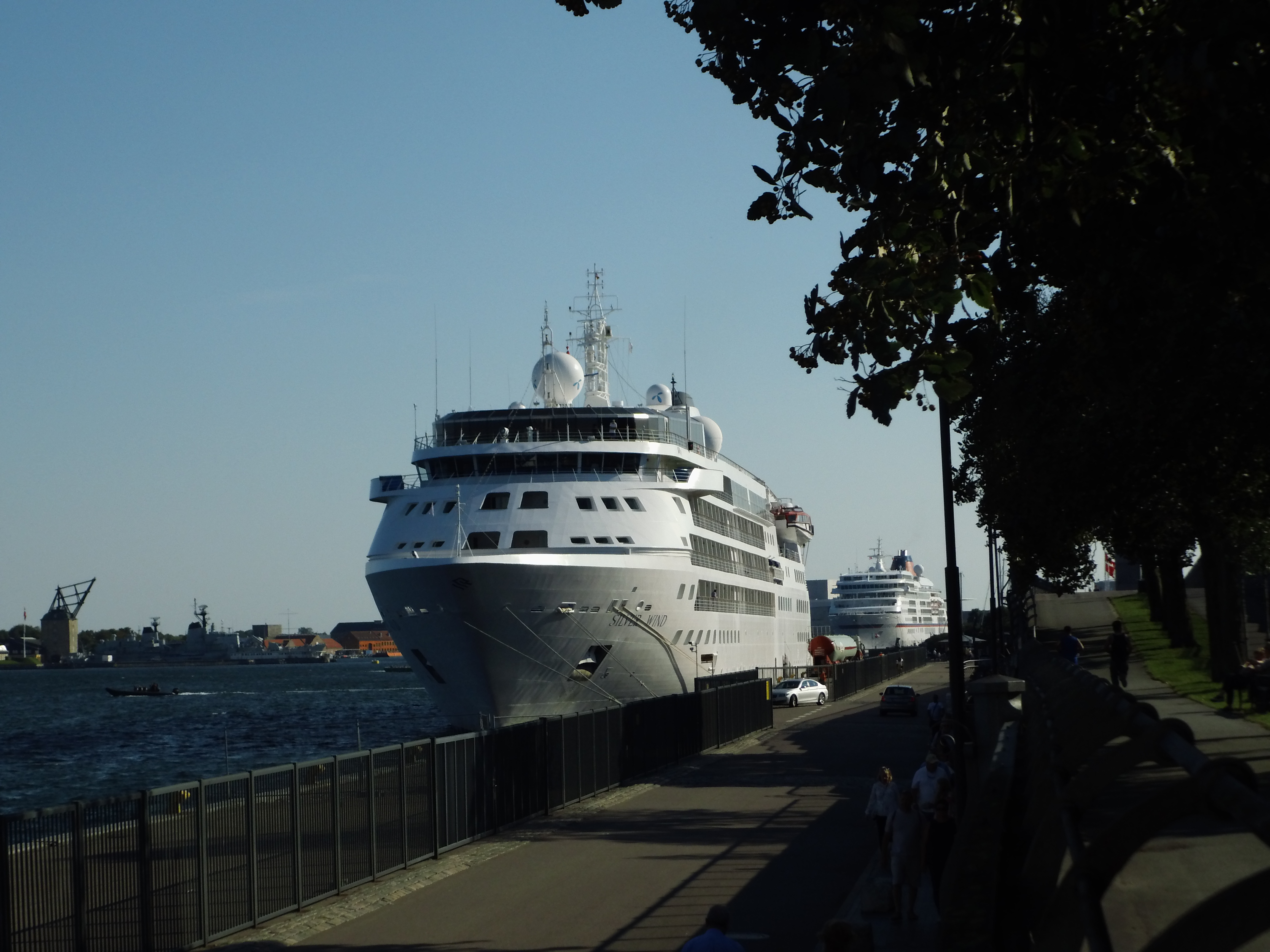 Судно ветер. Silver Wind судно. Корабль Силвер Винд Владивосток. Silver Wind судно расписание.