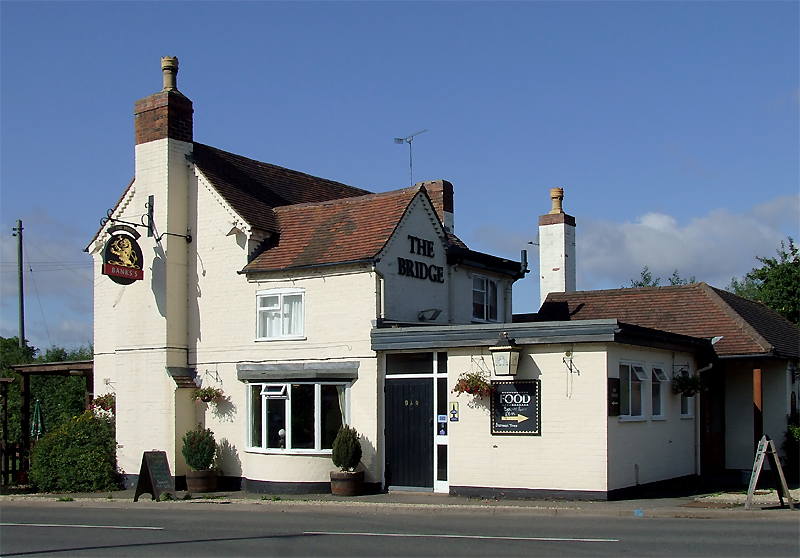 File:The Bridge Inn at Tibberton, Worcestershire - geograph.org.uk - 2099883.jpg