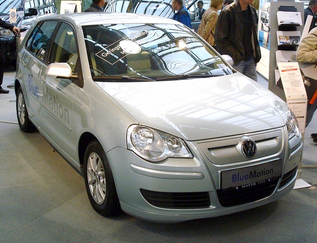 File:VW Touran TDI front-1.JPG - Wikimedia Commons