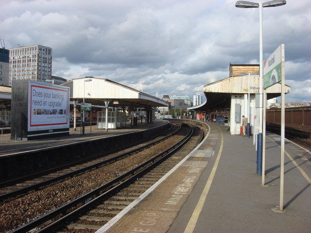 Vauxhall station Wikipedia