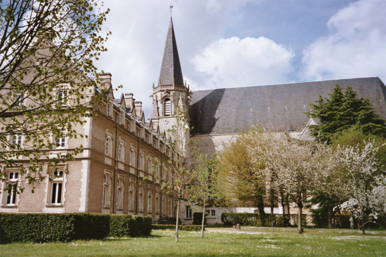 File:Abbaye-st-martin.jpg