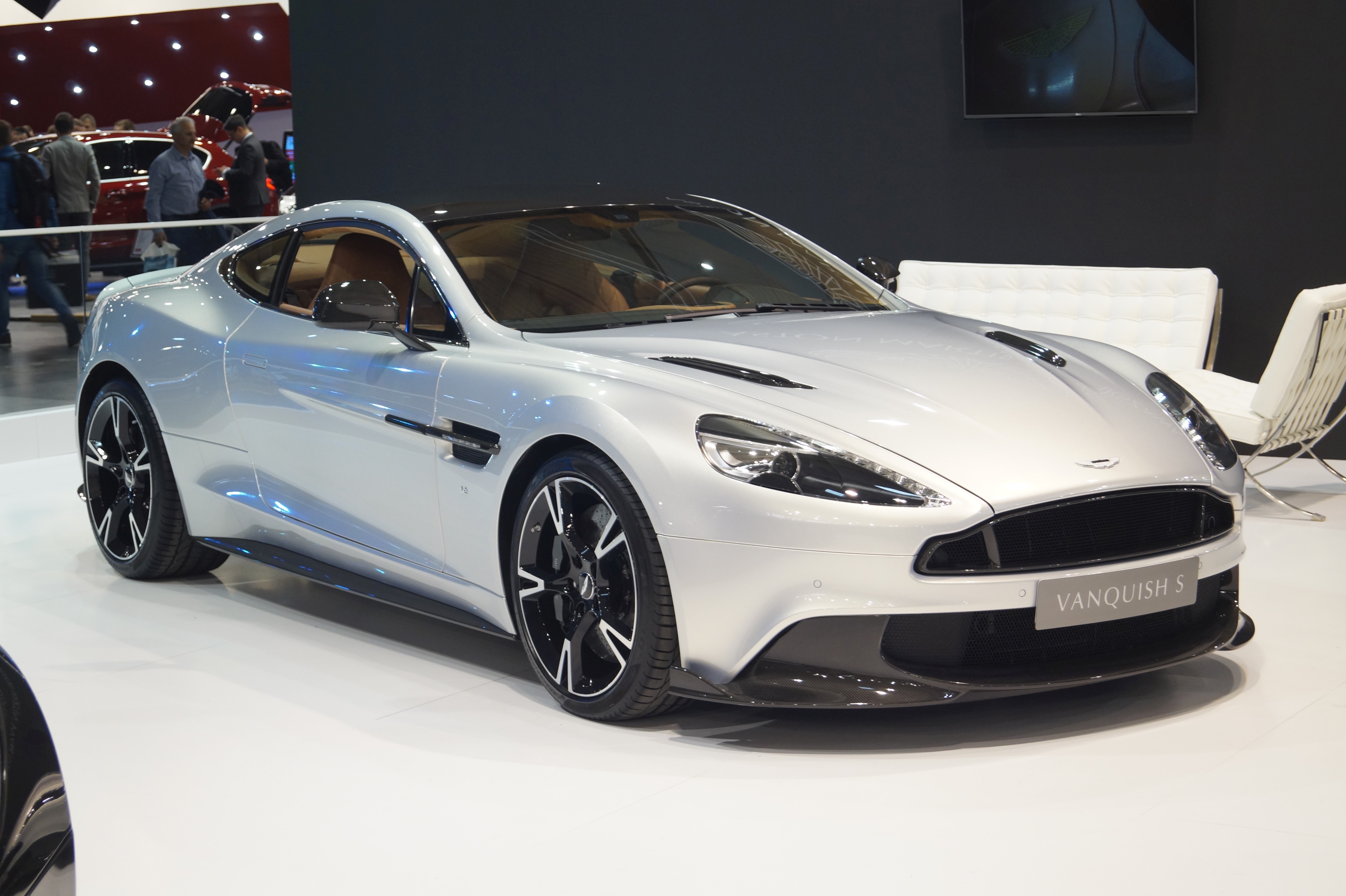 Aston Martin Vanquish - Wikipedia