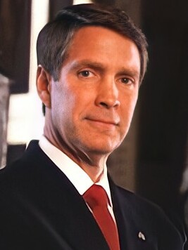 File:Bill Frist official photo (3x4a).jpg