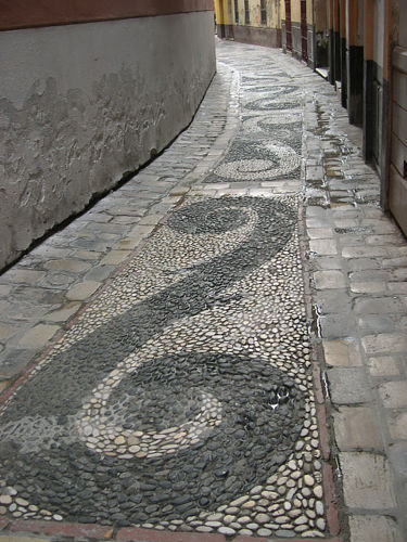 File:Calle Fresca pavement, Málaga.jpg